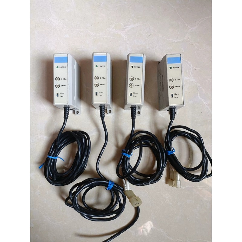 Industrial Laser Displacement Sensor - Sensor Perpindahan Laser PT-160, Bekas, Sudah